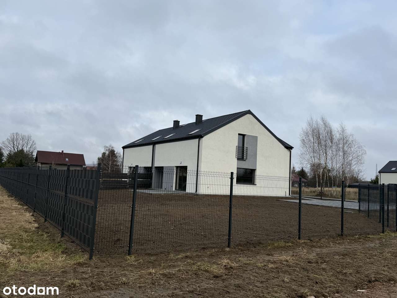 Nowoczesny dom jednorodzinny w zabudowie bliźniaczej, pół bliźniaka - Pełny obrazek: 2/22