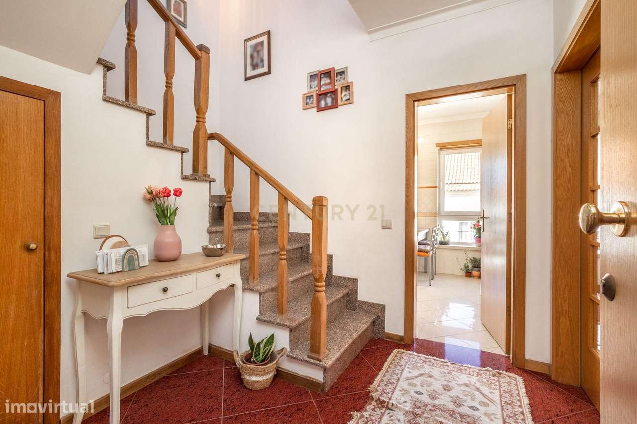 Apartamento T3 Duplex em Caldas da Rainha - Grande imagem: 4/33