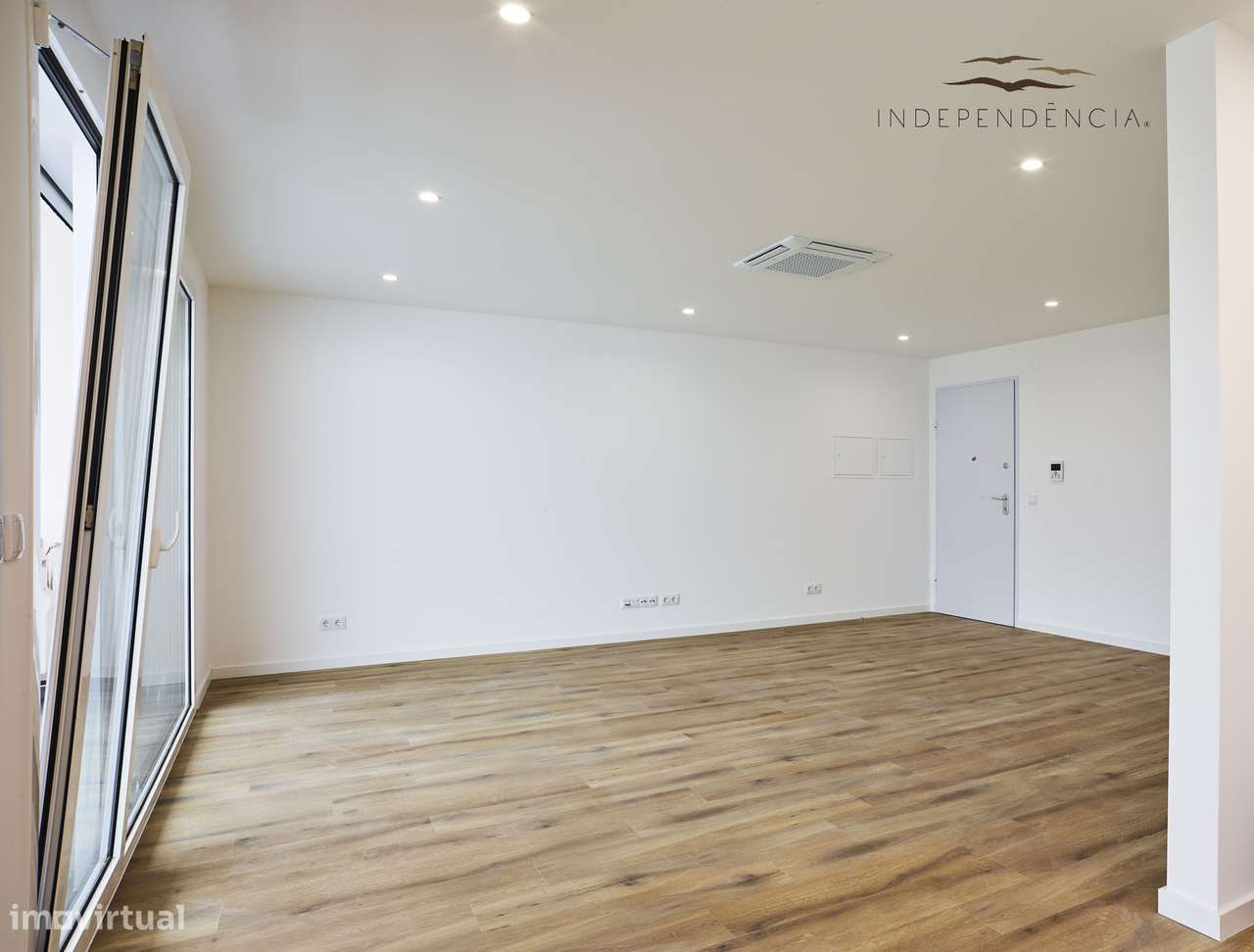 Apartamento T2 || Novo || Praia da Nazaré-4