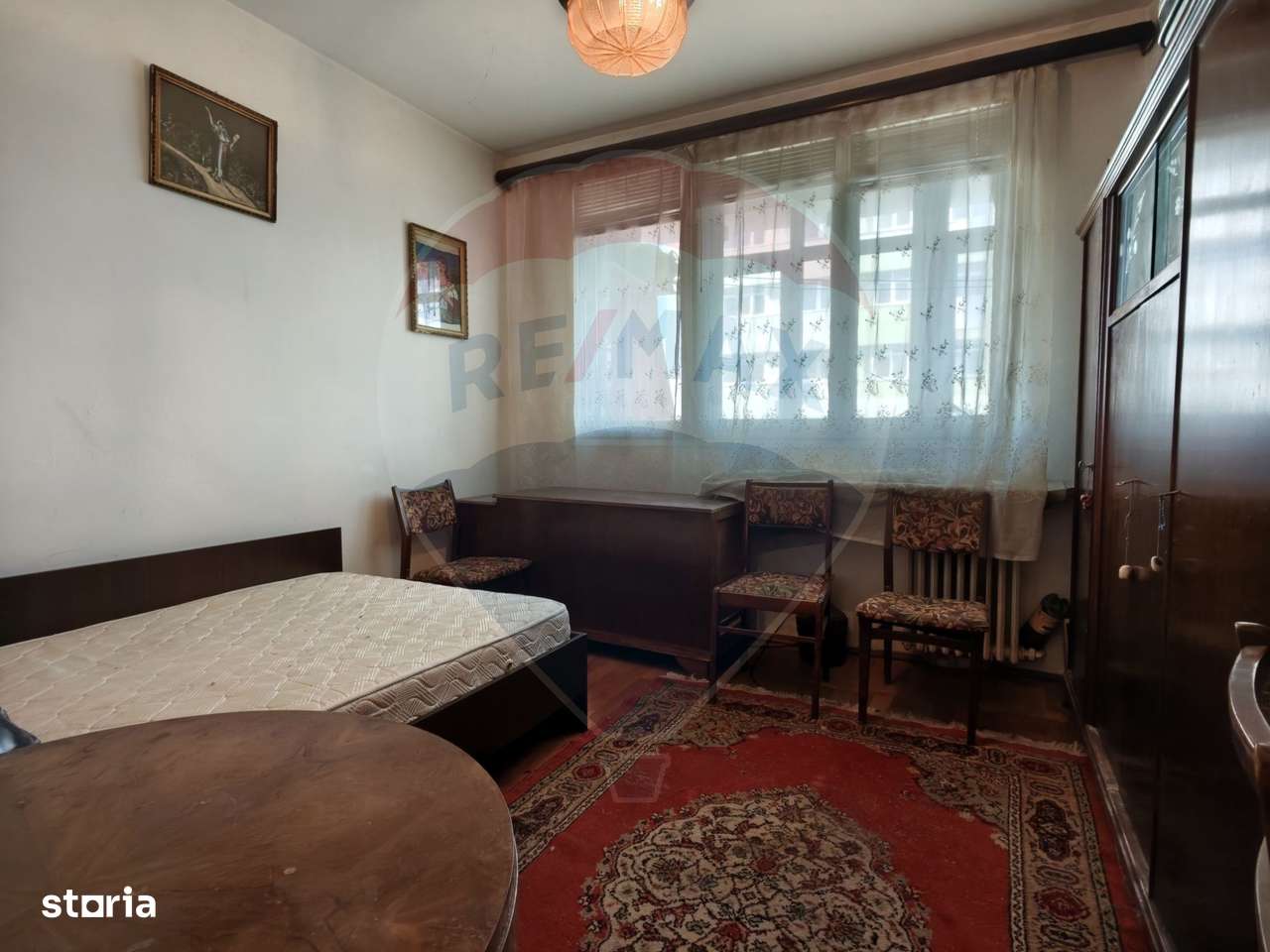 Apartament cu 2 camere  nerenovat, de vânzare în zona 1 Mai-2