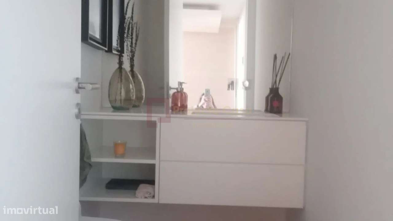 Apartamento de Prestígio com 3 Suítes e Excelente Luminosidade-6