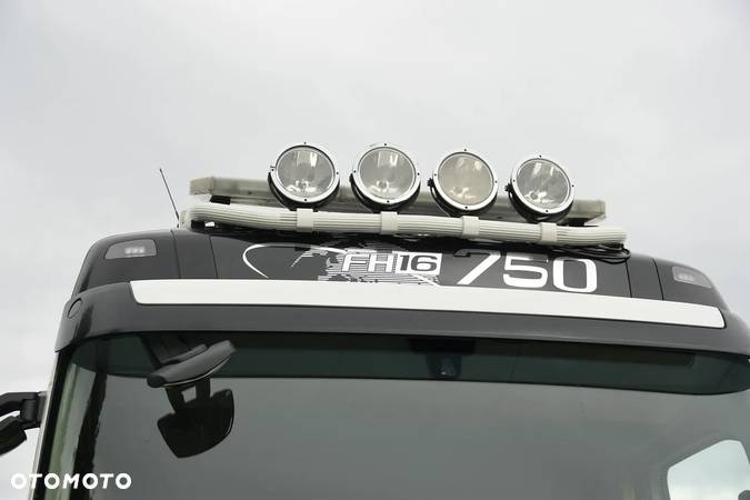 Volvo FH750 ///* 2017 */// 6X4 PODWOZIE /// RETARDER /// FULL WERSJA - 12