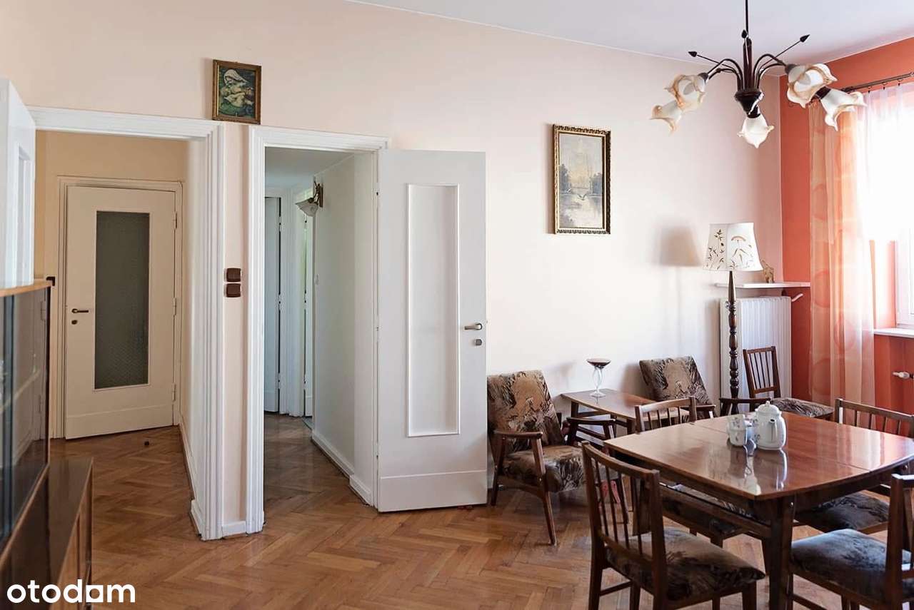 4 pokoje; 99 m² w sercu Łodzi – kamienica z CO; balkon; 3,2m wysokości-2