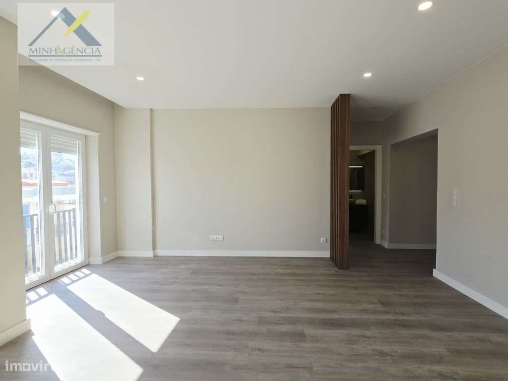 Apartamento T3 remodelado na Algodeia em Setúbal-19