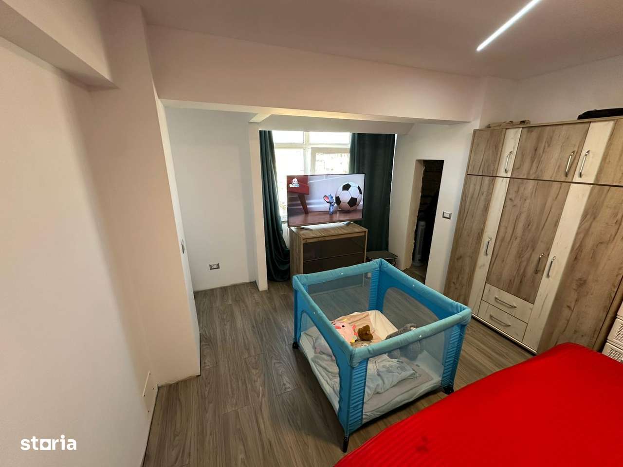 Vand apartament cu 3 camere decomadat ultracentral - Imagine principală: 5/13