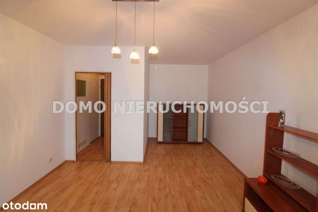 Duża kawalerka z balkonem 31,3m, super inwestycja-1