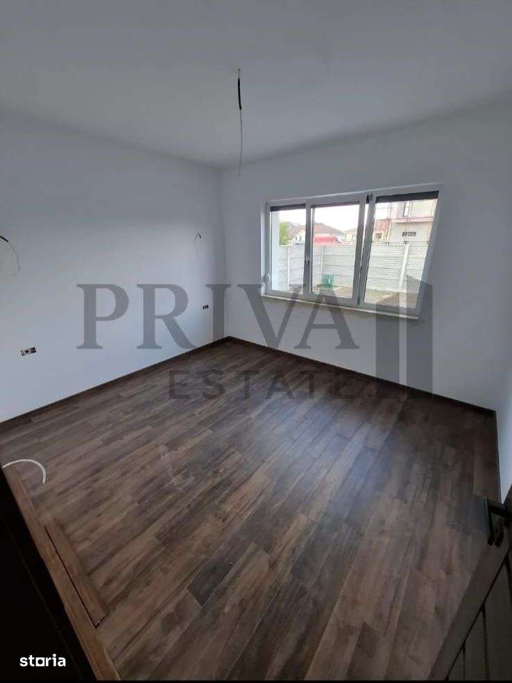 Casă individuală cu 4 camere in Dumbrăvița - Imagine principală: 5/12