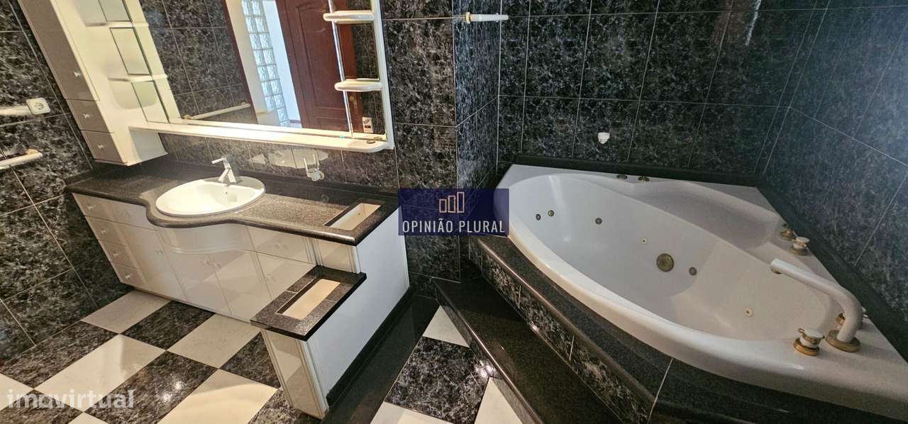 Moradia Exclusiva T4 com Piscina | Conforto e Elegância em Sanfins ...-17