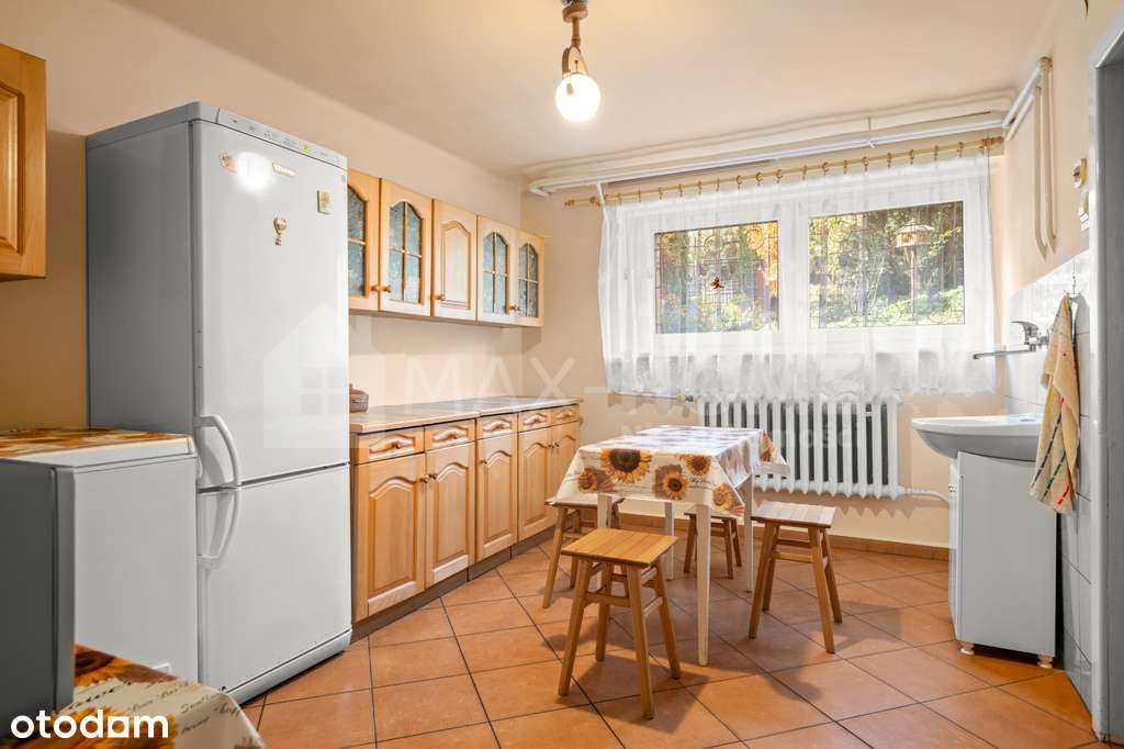 Dom 4 kondygnacje, 3 mieszkania! Piękny Widok!-17