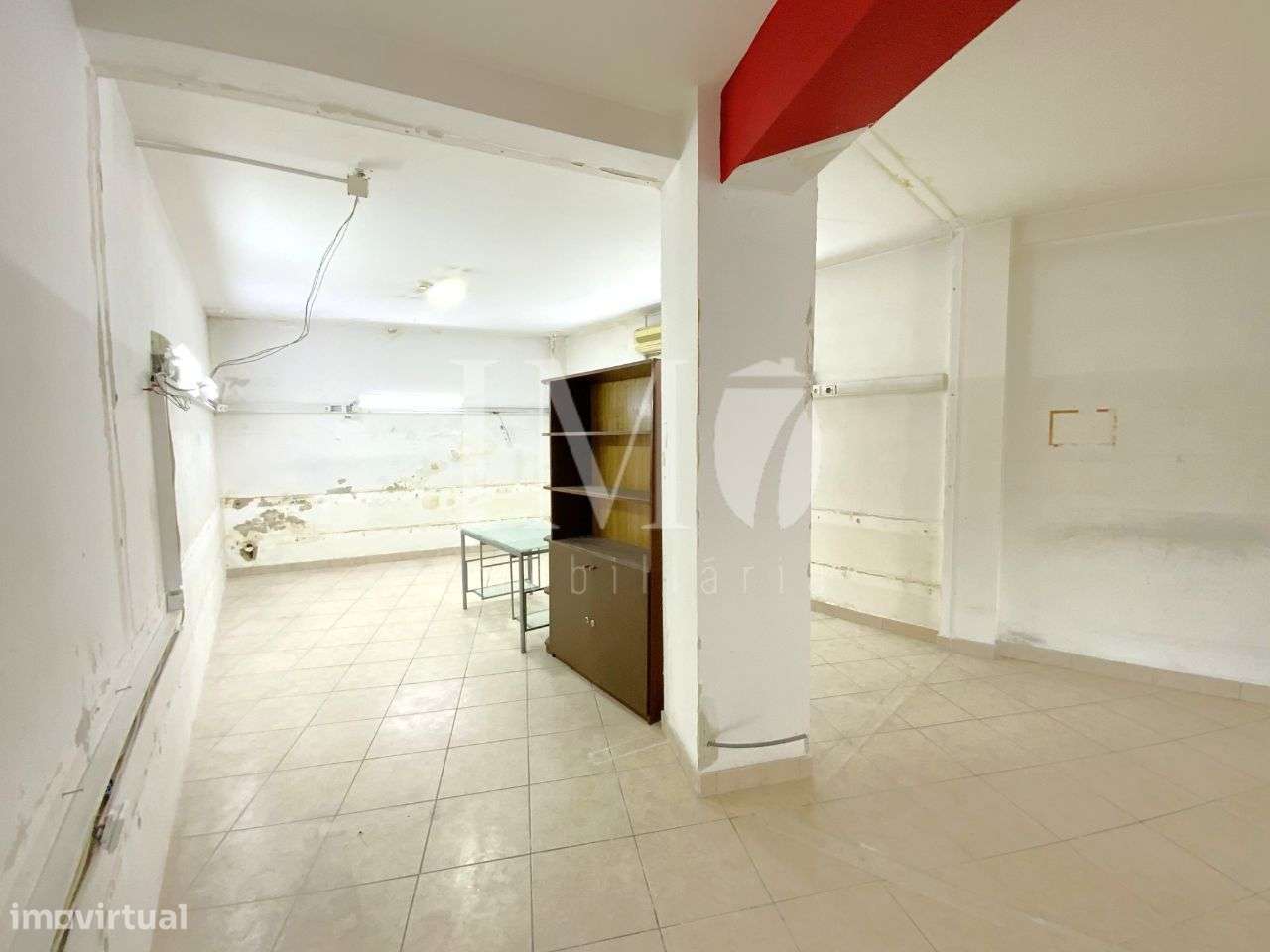 Loja com 100m2 junto à Praça do Comércio - Amares, Braga - Grande imagem: 5/11