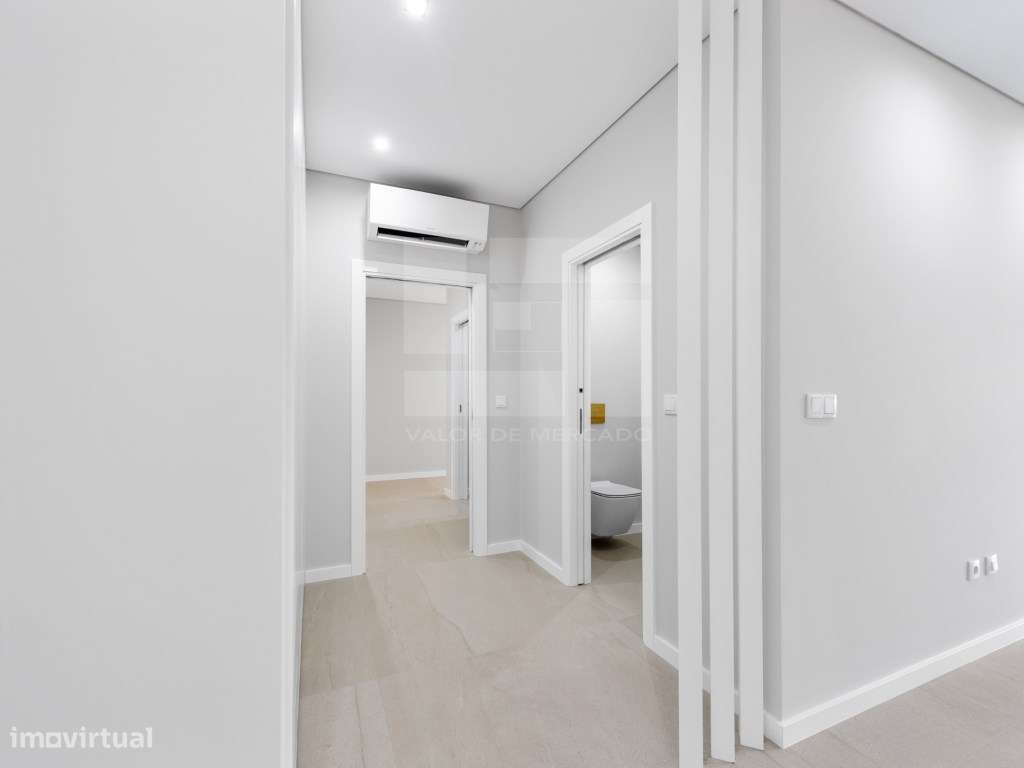 T4 DE LUXO - NOVO - MODERNO - SÓBRIO - Viseu - BEM LOCALIZADO - ACA...-10