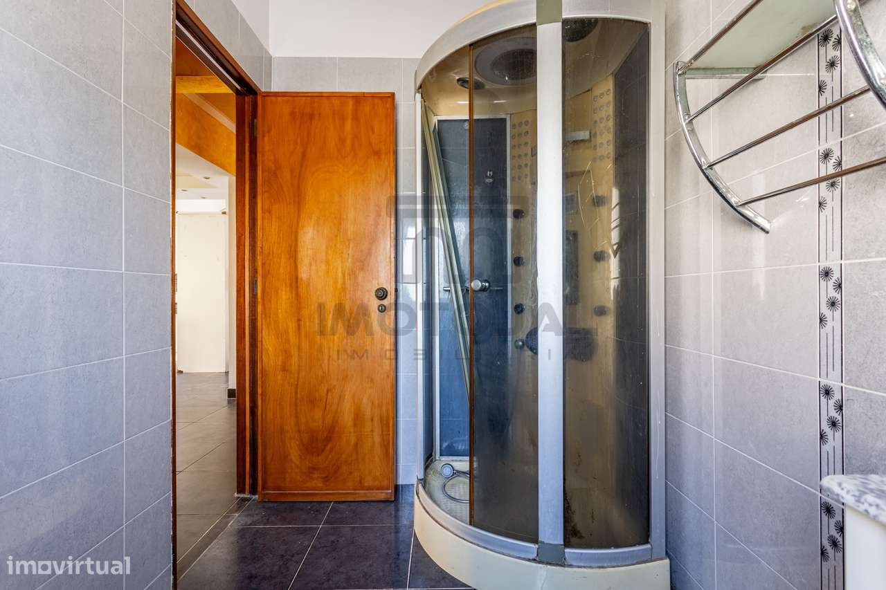 Apartamento T3 com 2 casas de banho - Loures-14