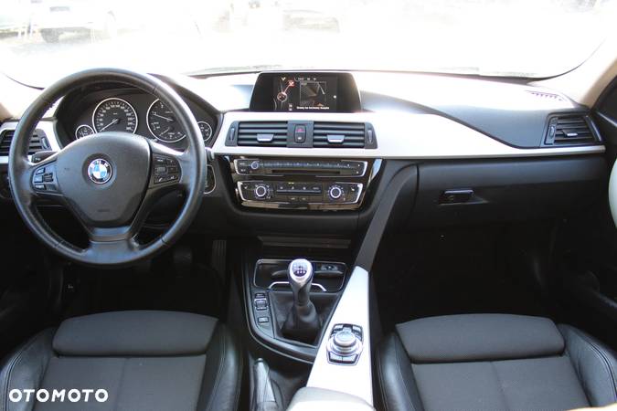 BMW Seria 3 320d - 7