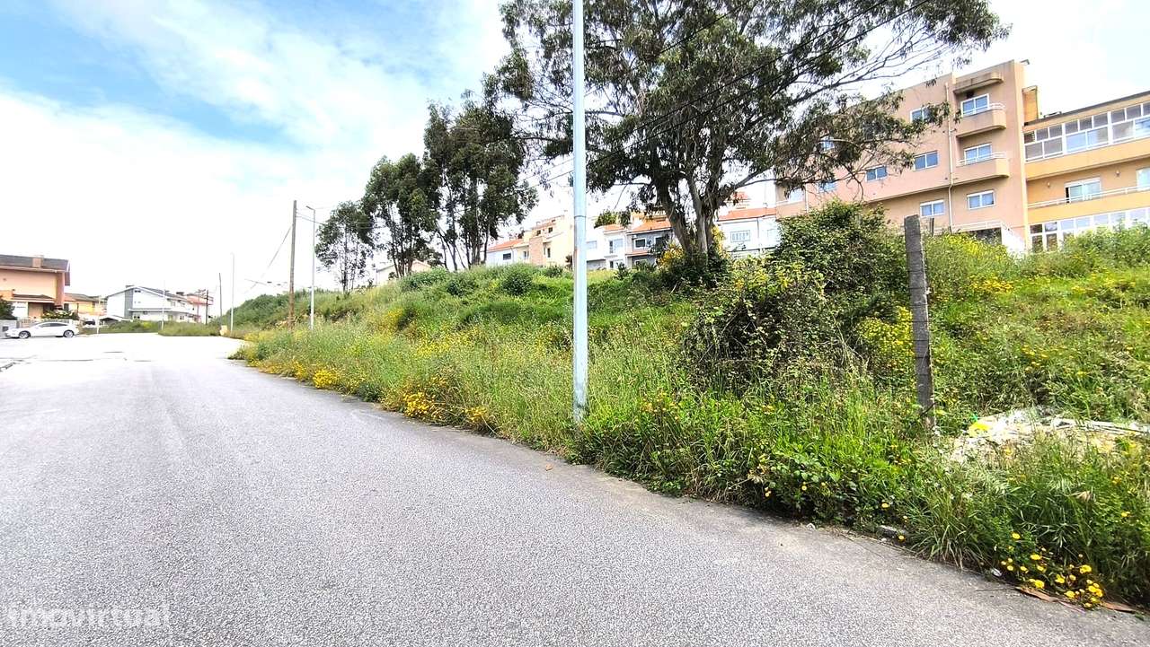 Terrenos para Prédios e Moradias de 4 frentes, em Seixo - Fânzeres-6