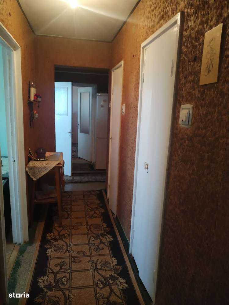 Apartament cu 3 camere - Piata Chirila-5