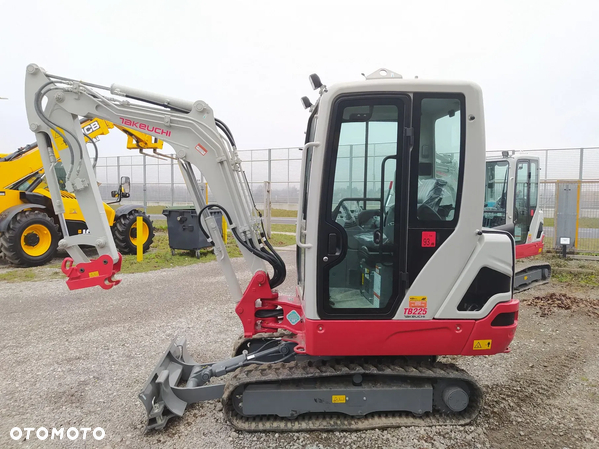 Takeuchi TB225 V1 - 2