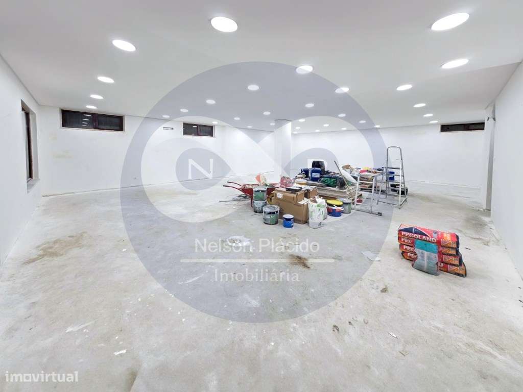 LOJA NOVA com 100m2, EXCELENTE LOCALIZAÇÃO - Ramada, Odivelas - Grande imagem: 4/11