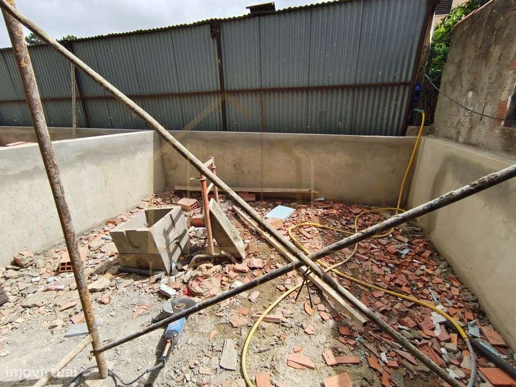 EXCELENTE! Moradia T3 com Logradouro. Pinhal do General. Quinta do ...-2