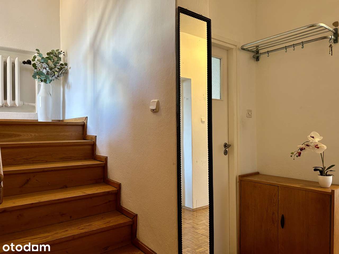 Unikatowy dom wolnostojący z dużym potencjałem - w zacisznej uliczce!-16