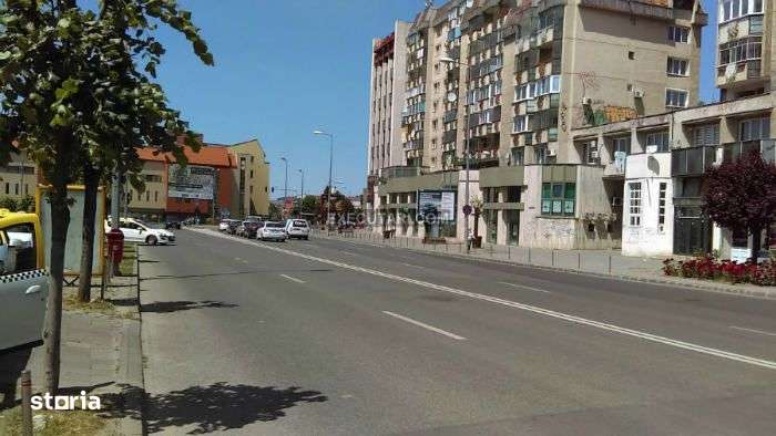 Targu Mures Spatiu Comercial- 670 MP- BD. 1 DECEMBRIE- Ultracentral - Imagine principală: 4/8