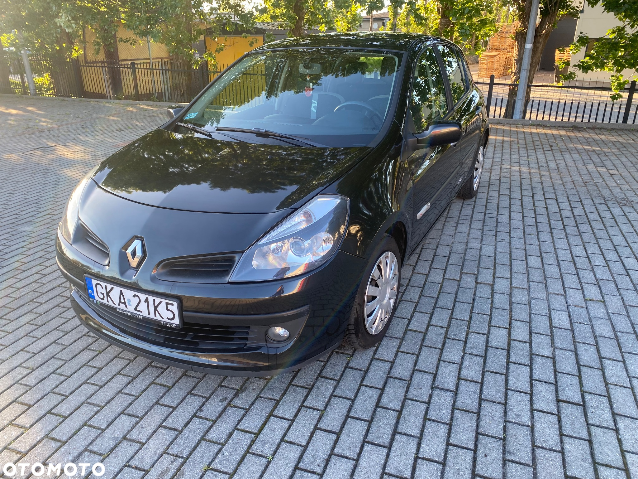 Renault Clio 1.2 16V 75 Collection - 5