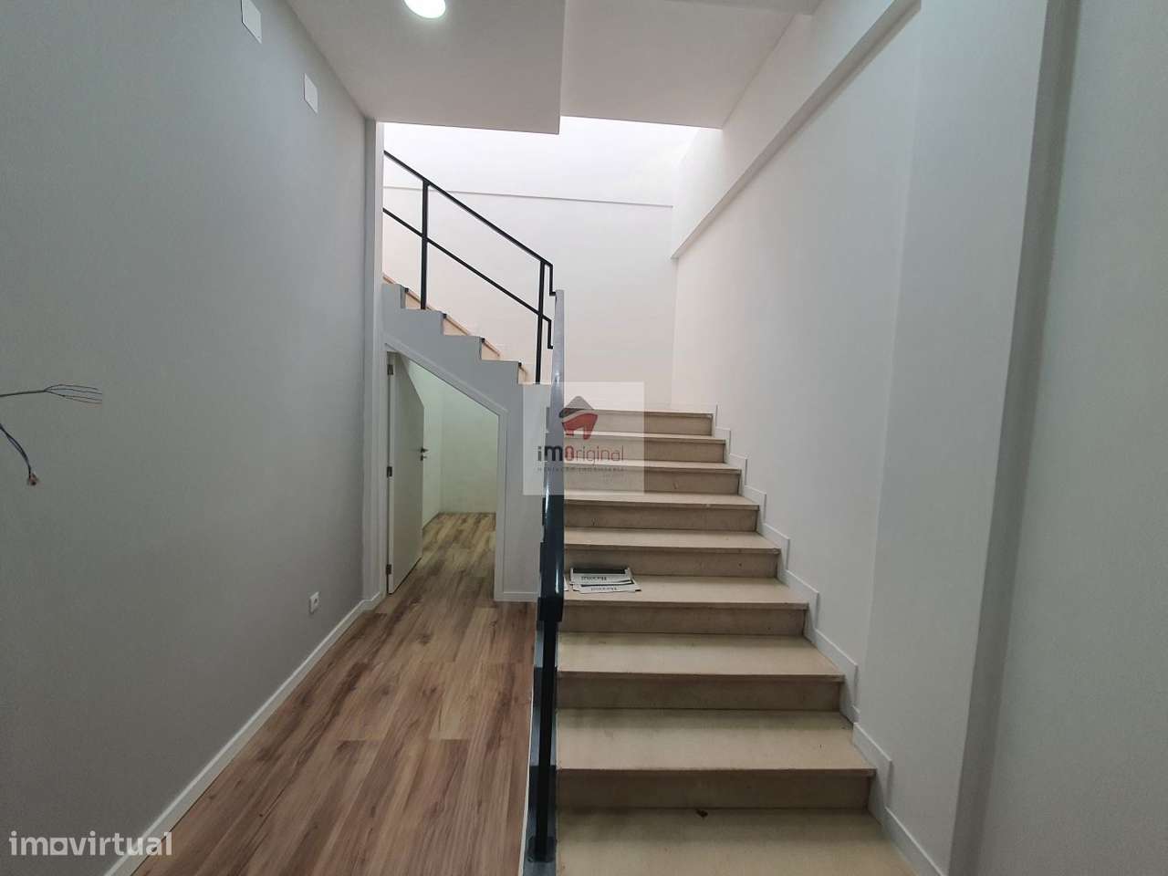 Loja / escritório junto Metro / Câmara de Gaia-6