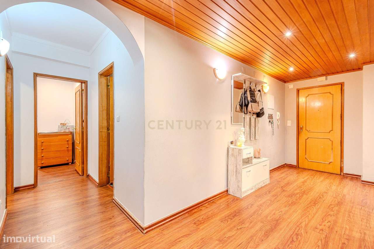 Apartamento T2 com 116 m² em Condomínio Privado no Centro de Albufeira-11