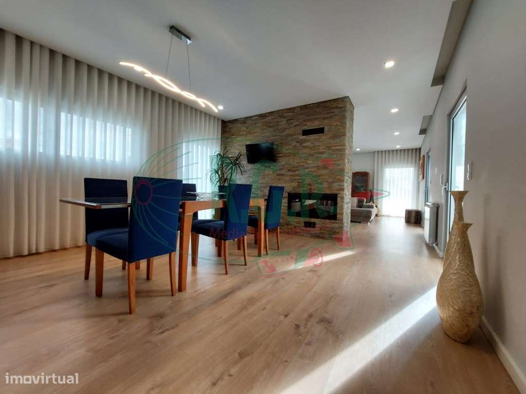 Moradia T3+1 Térrea | São Cosme | 10 min Porto-4