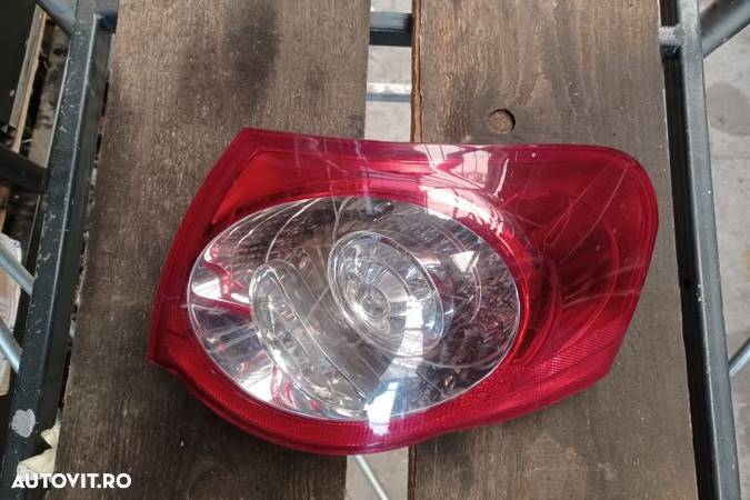 Lampa stop dreapta pe aripa Volkswagen VW Passat B6  [din 2005 pana  2010] seria wagon 5-usi 2.0 TD - 2