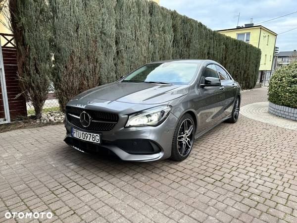 Mercedes-Benz CLA 220 4-Matic AMG Line - 10