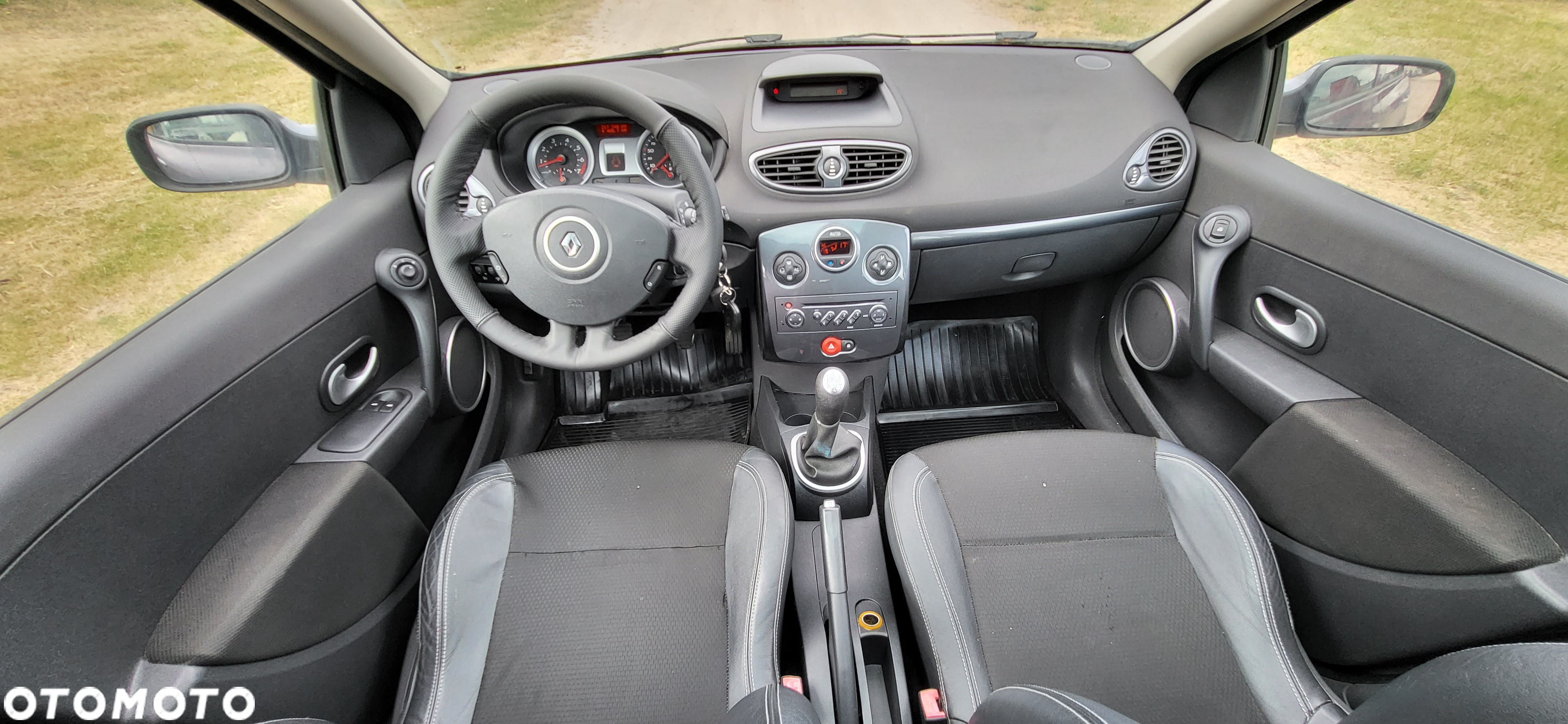 Renault Clio - 14