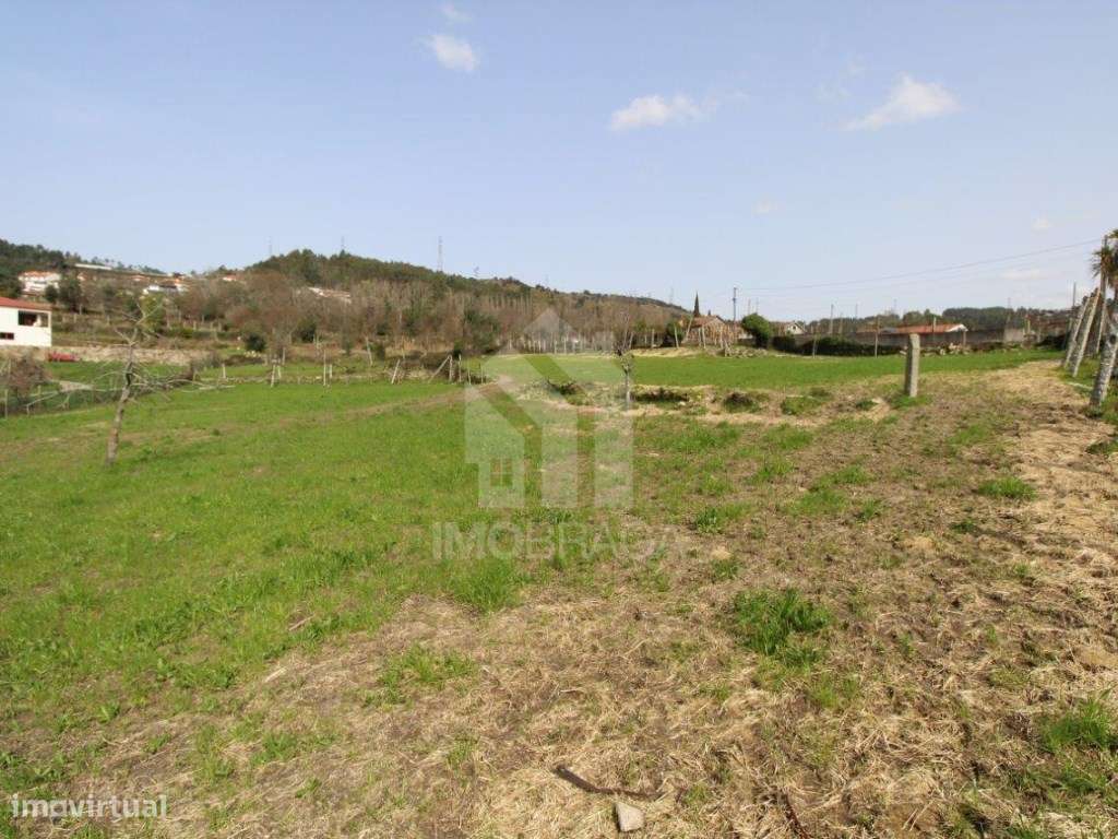 Venda Terreno com possibilidade de Lotear, em S. Mamede (Este), Braga-9