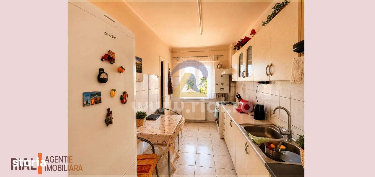 Apartament 3 camere de vanzare | Vitrometan-1