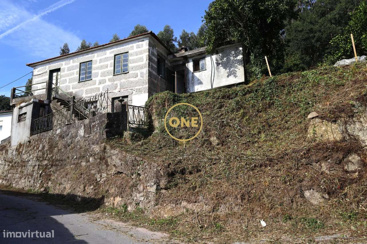 Moradia para Reabilitação com Projeto Aprovado em Brufe, Vila Nova de - Grande imagem: 4/28