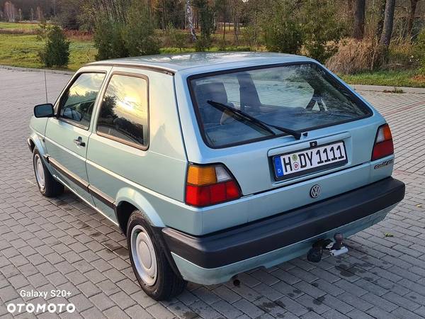 Volkswagen Golf - 6