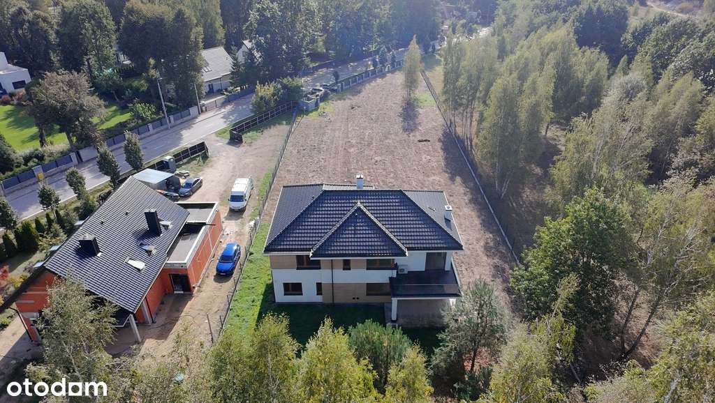 Nowoczesna Elegancja i Przestrzeń: Dom "Riwiera 3"-5