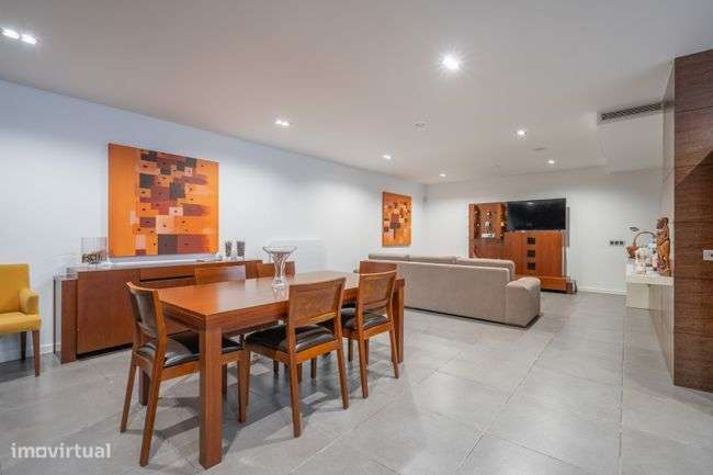 Moradia de Luxo para venda T4-19