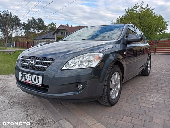 Kia Ceed Cee'd 1.4 Optimum + - 8