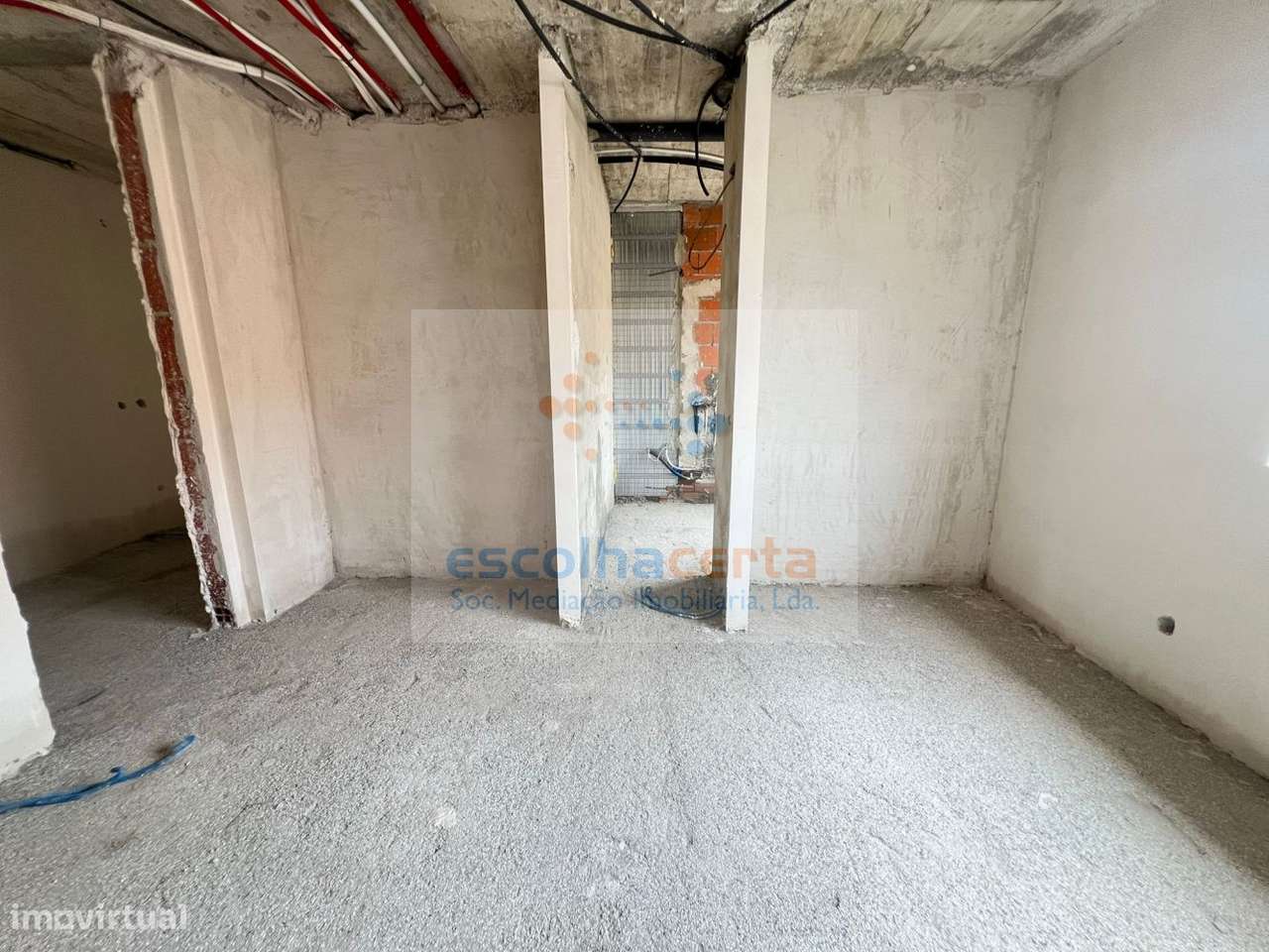 Moradia T5 C/ Piscina-20