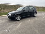 Volkswagen Golf - 1