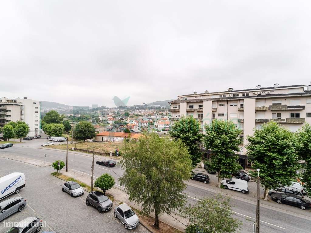 Excelente Apartamento T4 com Suite e Lugar de Garagem para 2 Carros-52