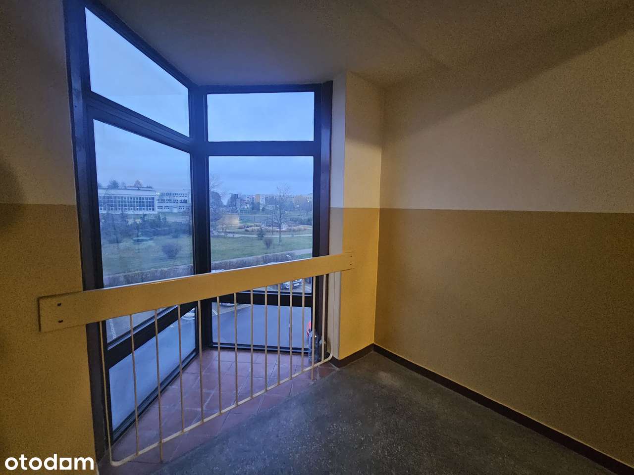 Duża kawalerka Retkinia ul. Wyszyńskiego-17