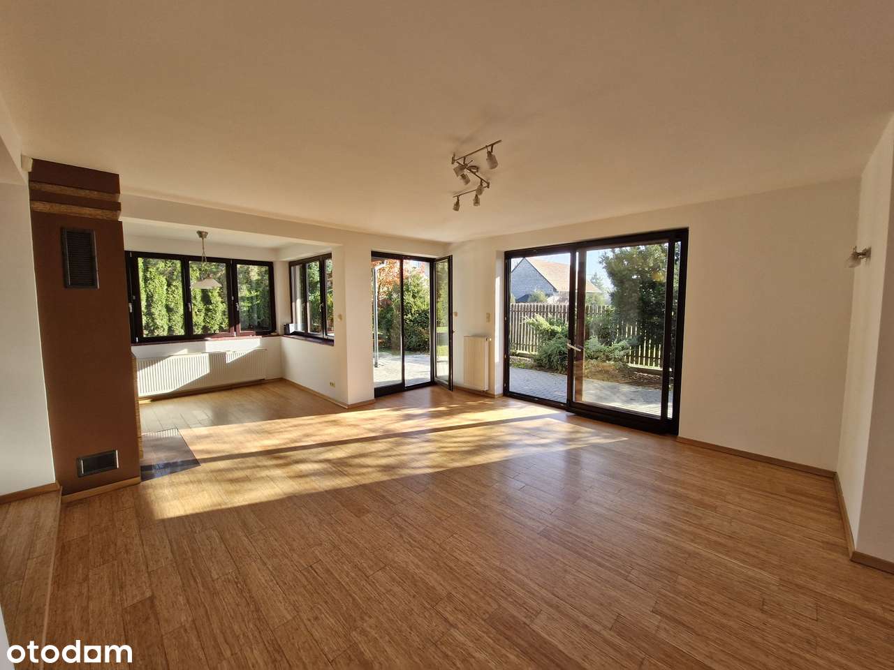 Zielonki bliźniak z ogrodem, 5pok 184m2 DO SPRZEDANIA-0