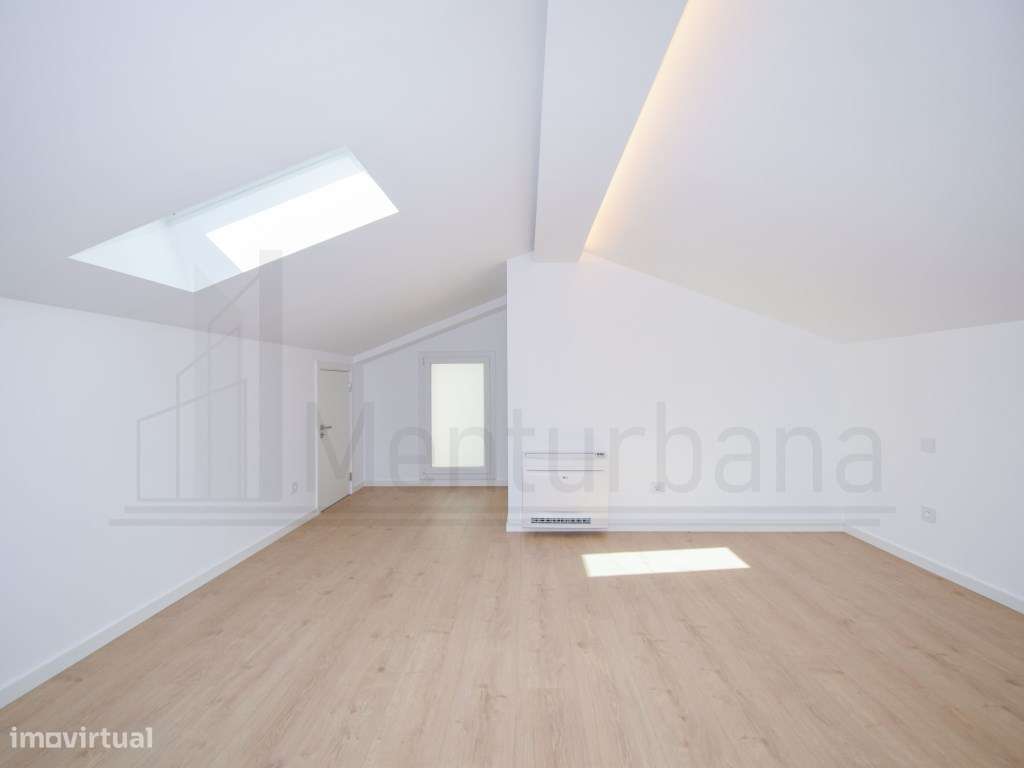 FABULOSA PENTHOUSE JUNTO À PRAIA DA PAREDE - CASCAIS-39