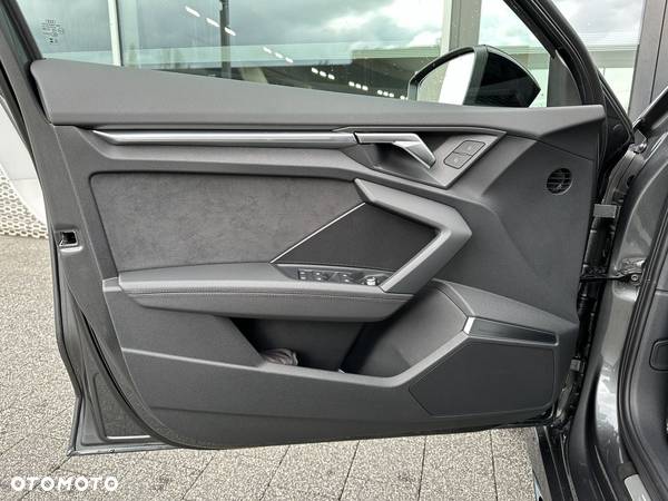 Audi RS3 TFSI Quattro S tronic - 10