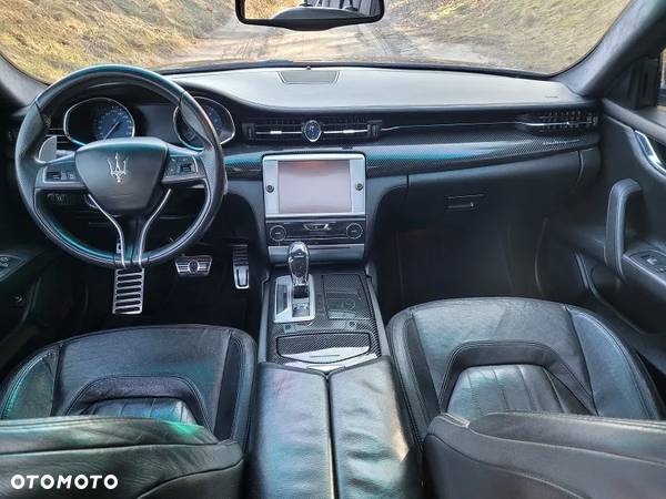 Maserati Quattroporte - 28