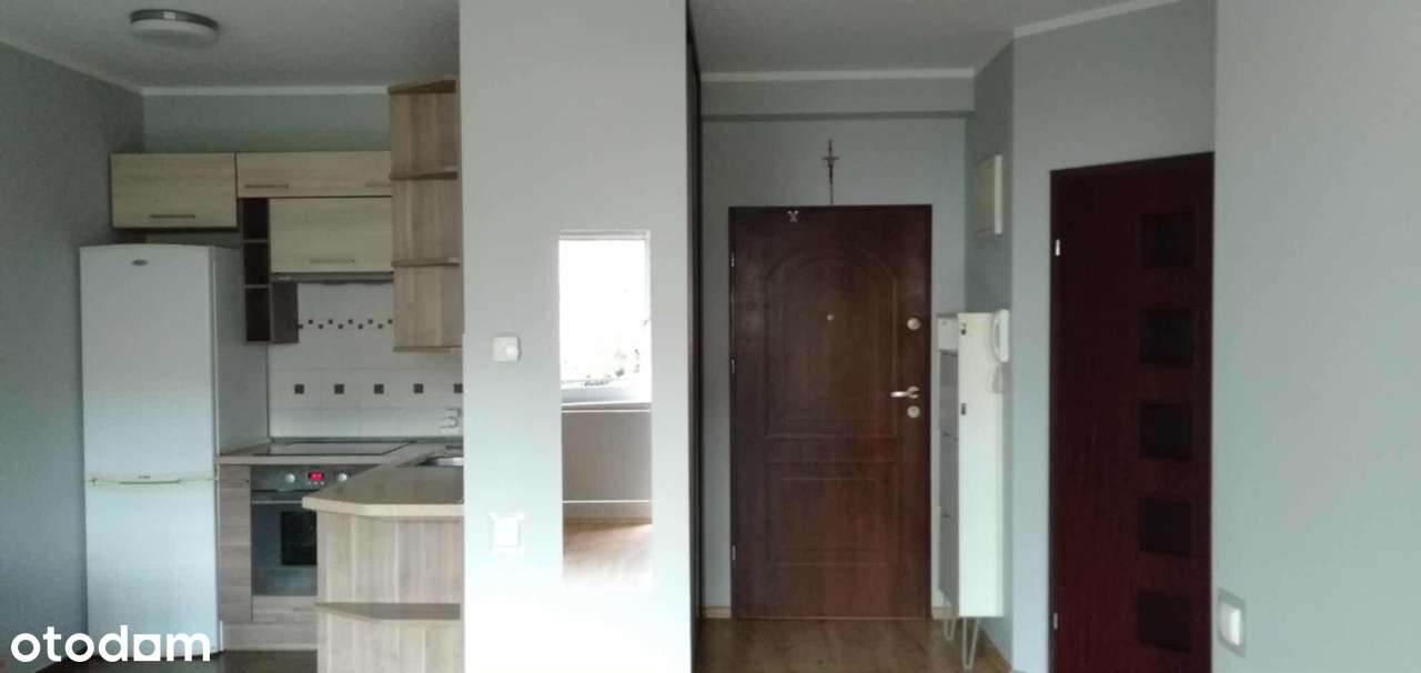 Koniuchy, 2 pokoje na 1 piętrze, zamknięty teren-1