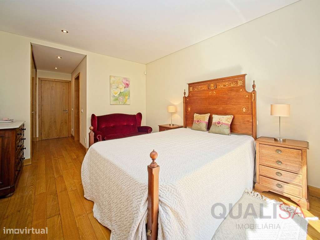 Moradia com piscina, jardim e bosque localizada na Encosta do Bom J...-11