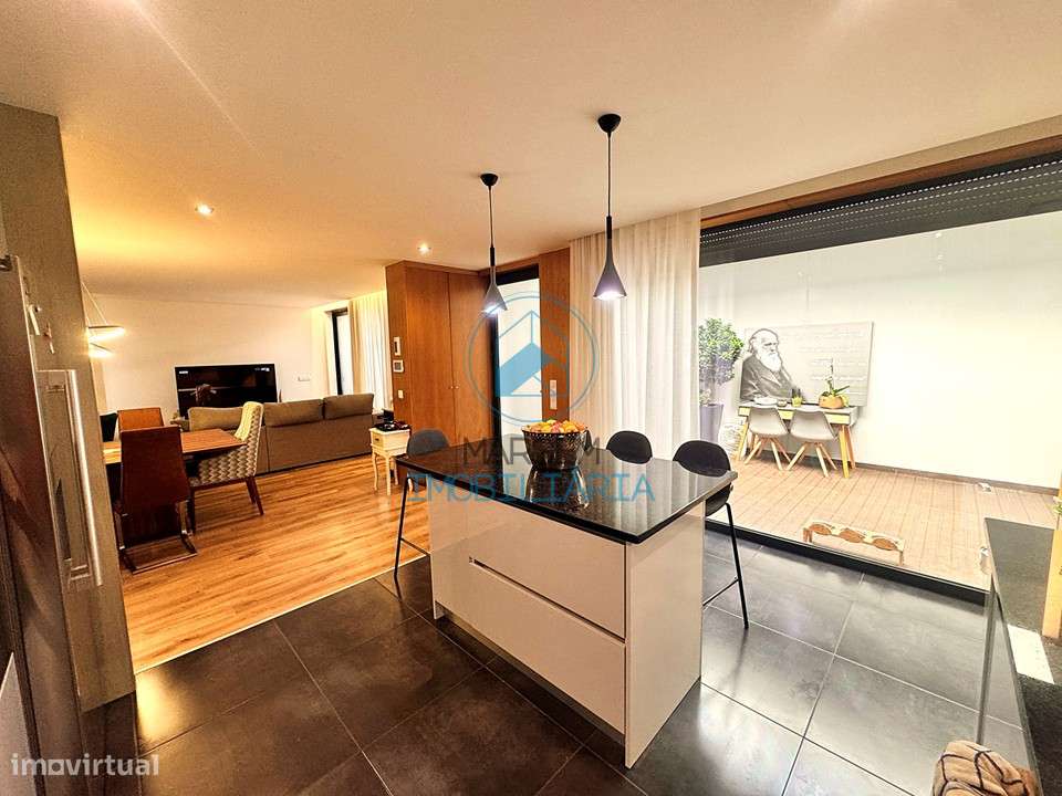 Moradia térrea individual – Painéis; AC; Lareira, Garagem - Grande imagem: 2/45