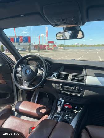 BMW X5 xDrive40d - 11